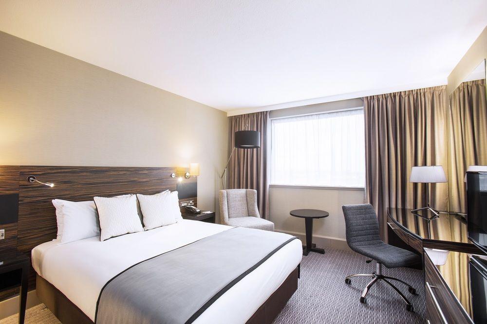 Crowne Plaza By Ihg Hotel