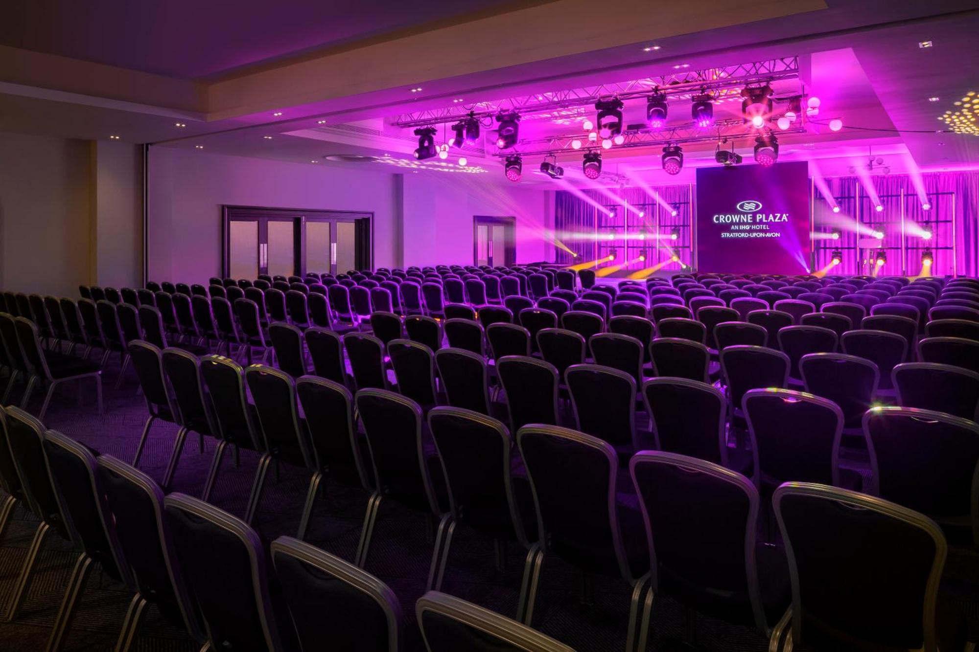 Hotel Crowne Plaza By Ihg 4*