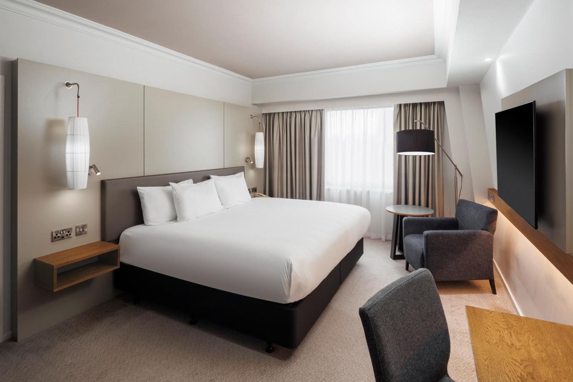 Hotel Crowne Plaza By Ihg 4*